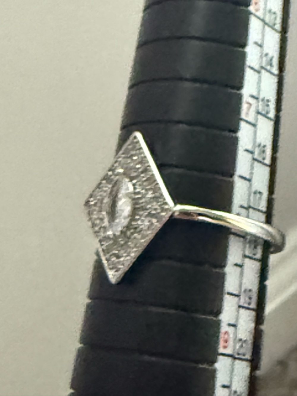 NEW!! Pretty Bird Jewelry Diamond Marquise Cluster Ring - White Gold Plated - Picture 12 of 12